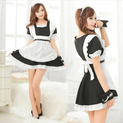 Disfraz maid lolita vista frontal y trasera con gran lazo blanco en la espalda