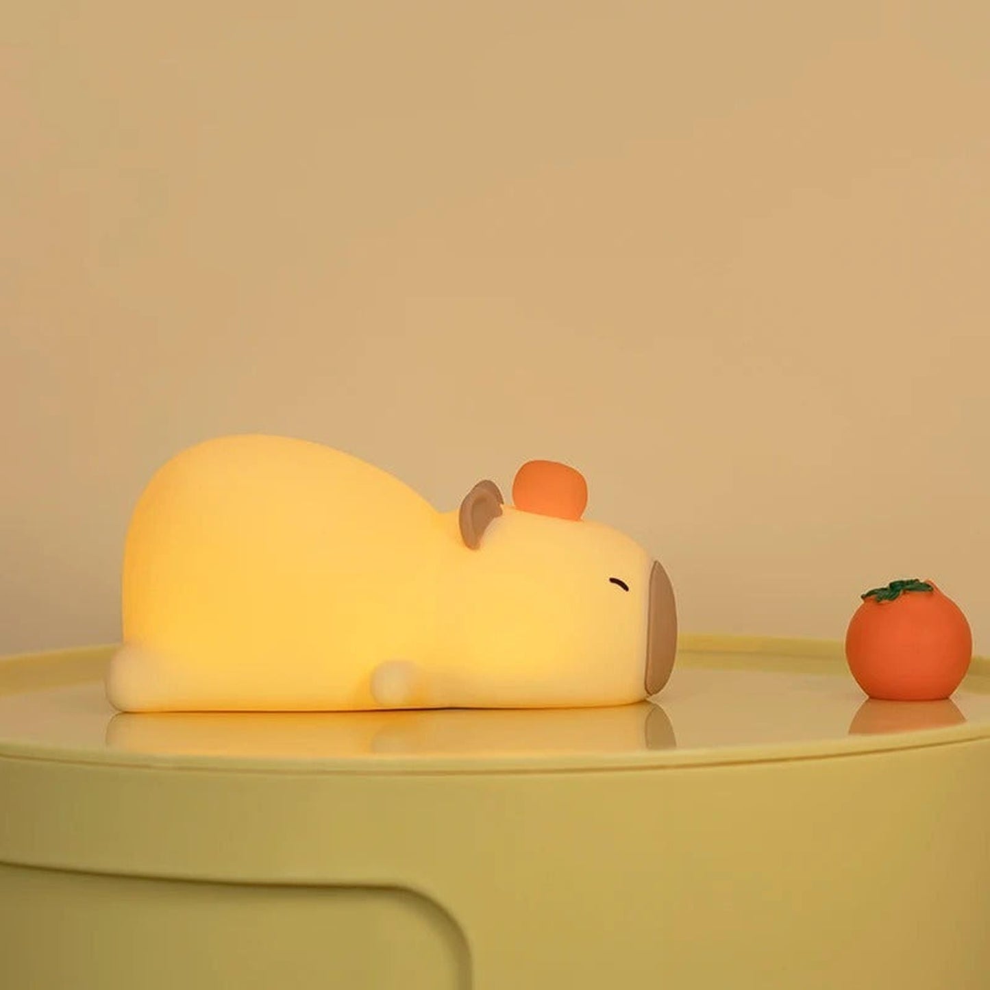 Lámpara Capybara Acostado Carpincho Led Usb Recargable