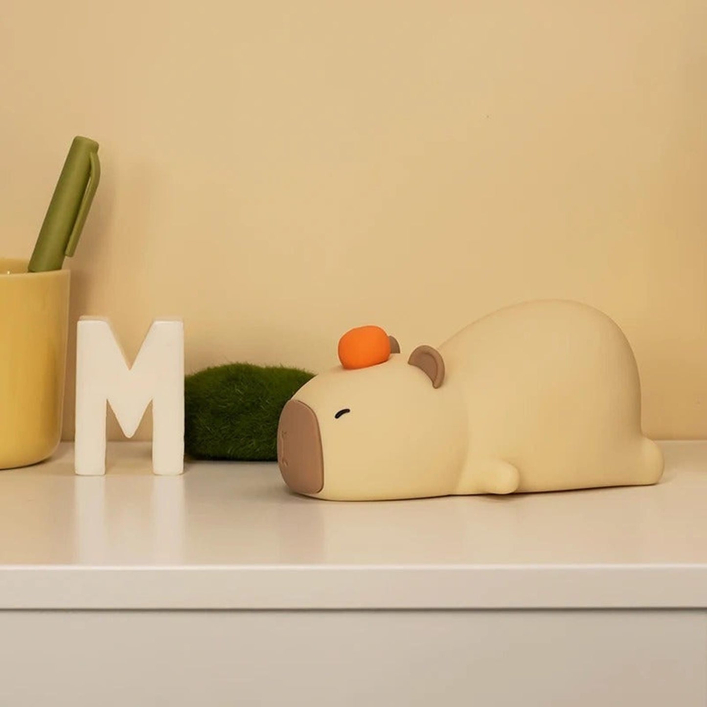 Lámpara Capybara Acostado Carpincho Led Usb Recargable