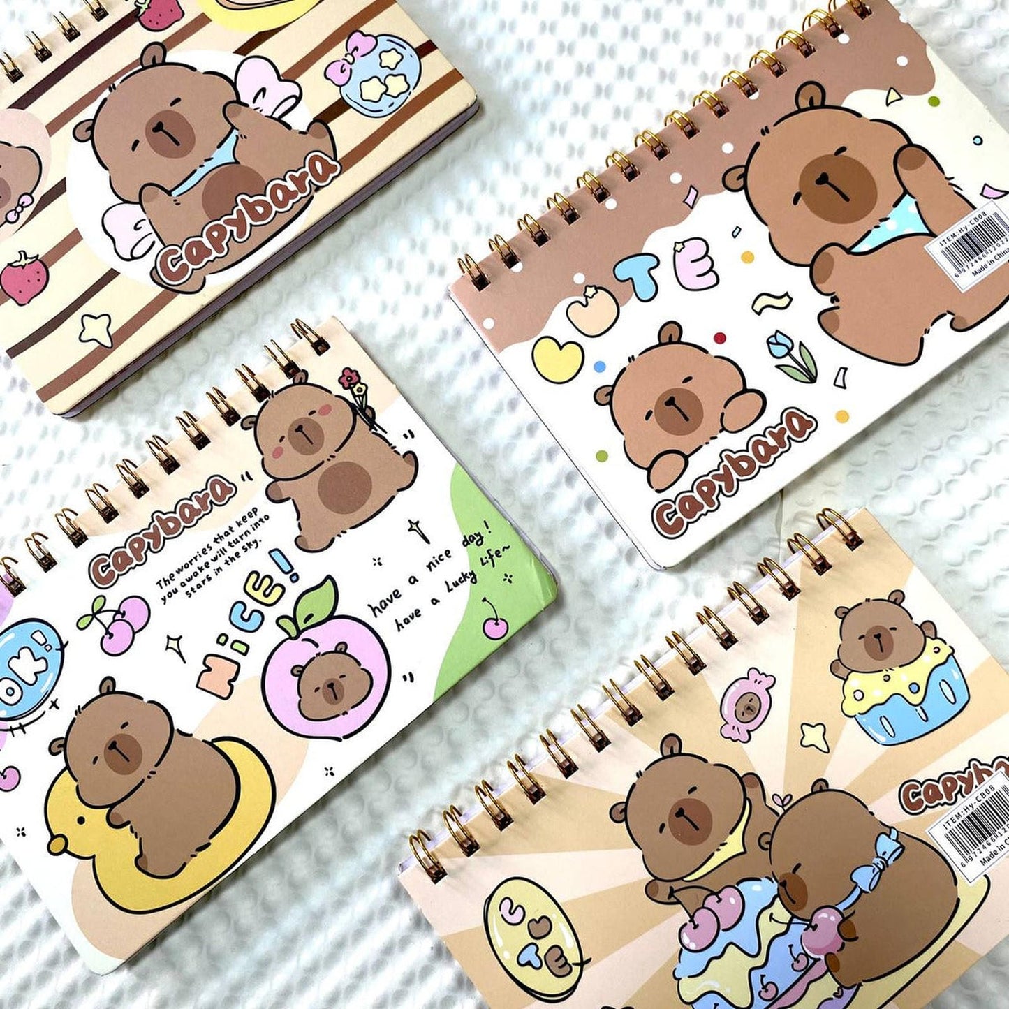Caja Sorpresa Capybara Carpincho Kawaii Peluche Libreta Cute